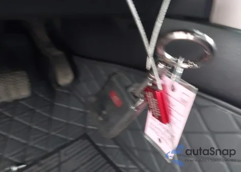 2015 Toyota Rav4 Limited z USA, uszkodzony, nr VIN 2T3YFREV2FW137892